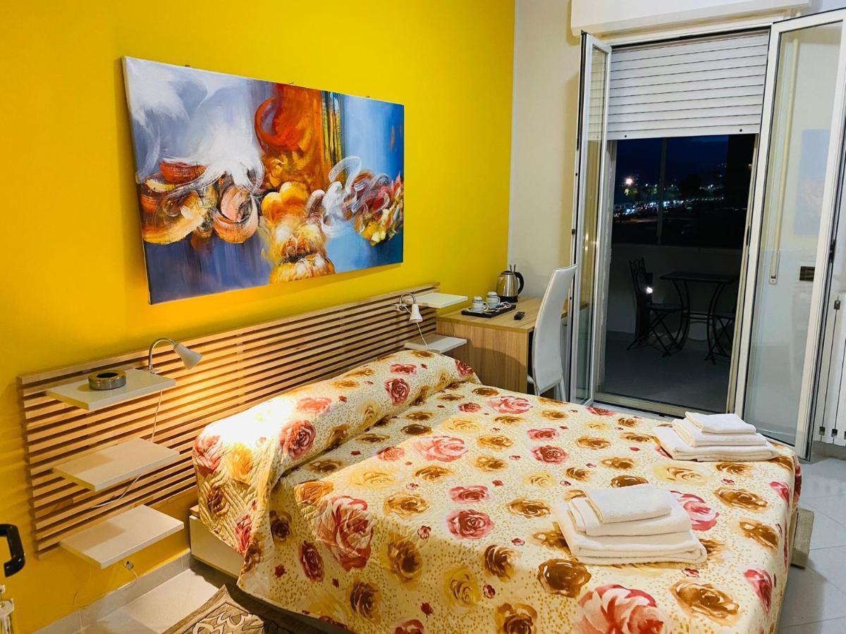 Bed and Breakfast B E B Le Terrazze Sul Mare Catanzaro Exterior foto