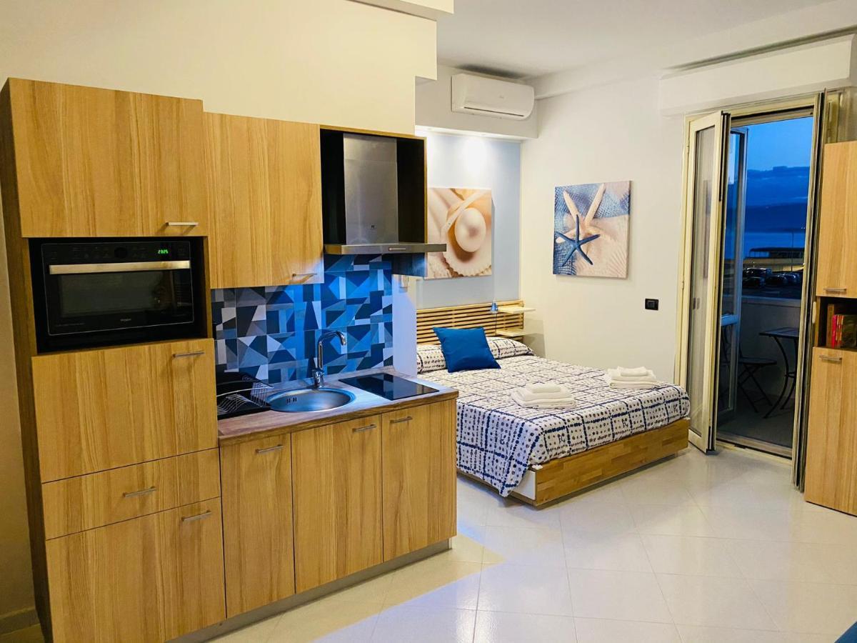 Bed and Breakfast B E B Le Terrazze Sul Mare Catanzaro Exterior foto